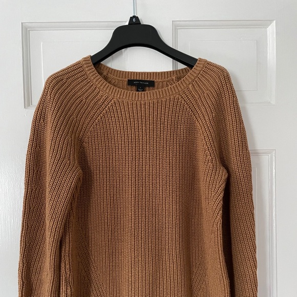 Ann Taylor Sweater - Picture 1 of 4